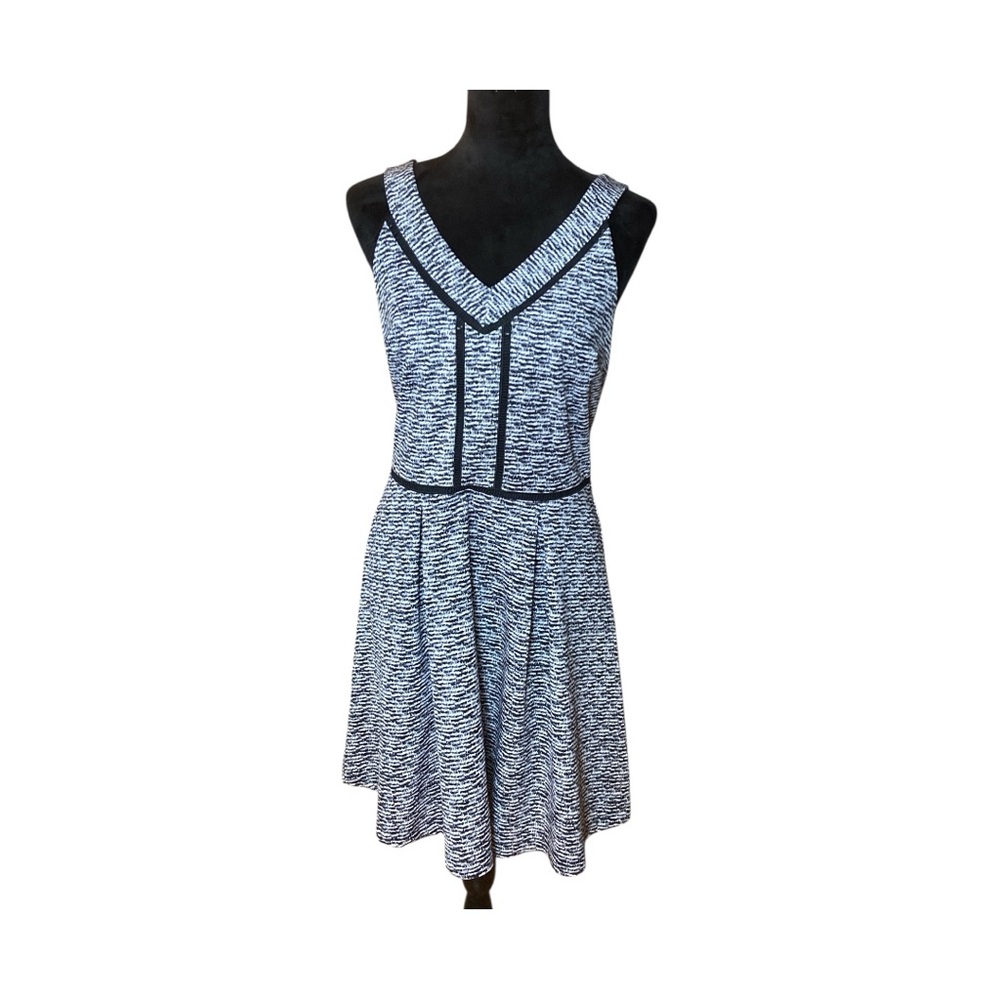 Massimo Sleeveless Fit & Flare Knit Dress – Black & White (Size M)